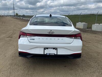 2021 Hyundai ELANTRA Essential - Photo 8 - Edmonton, AB T5L 2J7