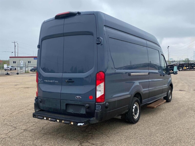 2021 Ford Transit 250 - Photo 7 - Edmonton, AB T5L 2J7