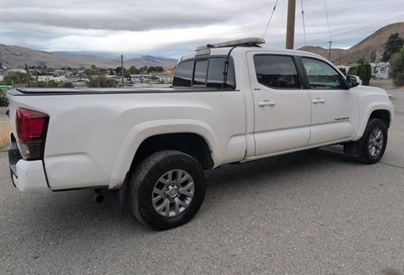 2019 Toyota Tacoma SR5 V6 4x4 - Photo 4 - St Albert, AB T8N 3Z7