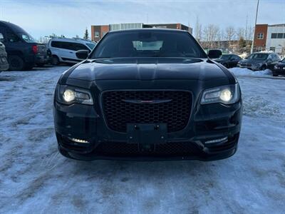 2023 Chrysler 300 Series S AWD - Photo 2 - Edmonton, AB T5L 2J7
