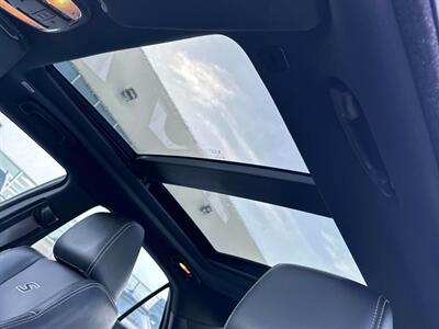 2023 Chrysler 300 Series S AWD - Photo 15 - Edmonton, AB T5L 2J7