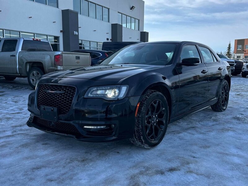 2023 Chrysler 300 Series S  AWD - Photo 1 - Edmonton, AB T5L 2J7