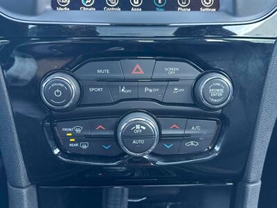 2023 Chrysler 300 Series S AWD - Photo 14 - Edmonton, AB T5L 2J7