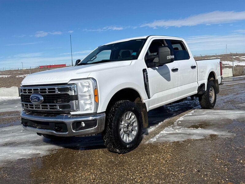 2023 Ford F-250 Super Duty XLT  7.3L Crew Cab