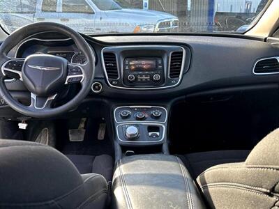 2015 Chrysler 200 LX   - Photo 8 - Acheson, AB T7X 5A3