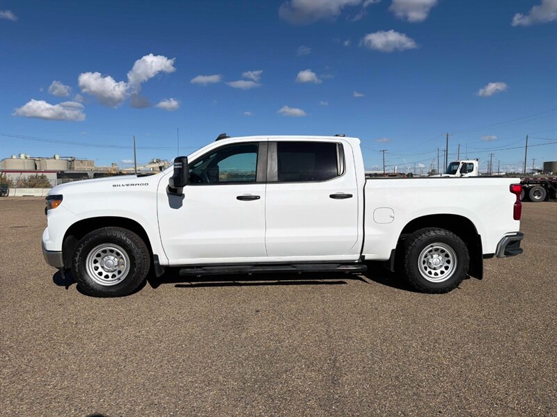 2023 Chevrolet Silverado 1500 Work Truck 4x4 - Photo 3 - St Albert, AB T8N 3Z7