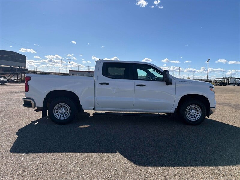 2023 Chevrolet Silverado 1500 Work Truck 4x4 - Photo 7 - St Albert, AB T8N 3Z7