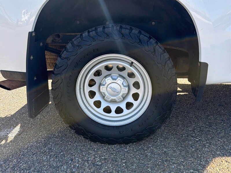 2023 Chevrolet Silverado 1500 Work Truck 4x4 - Photo 16 - St Albert, AB T8N 3Z7