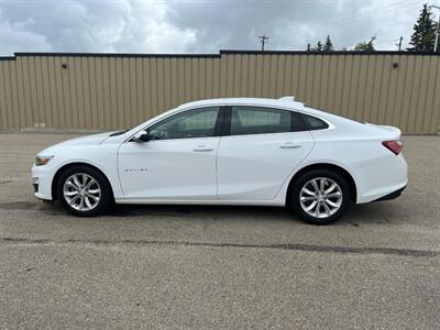 2021 Chevrolet Malibu LT   - Photo 2 - St Albert, AB T8N 3Z7