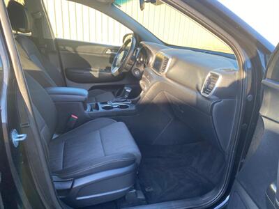 2021 Kia Sportage LX AWD - Photo 12 - St Albert, AB T8N 3Z7