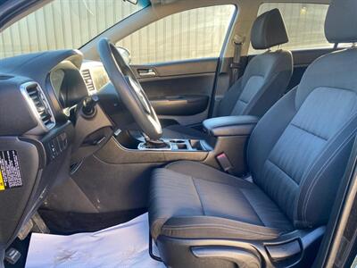 2021 Kia Sportage LX AWD - Photo 10 - St Albert, AB T8N 3Z7