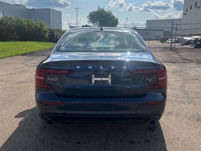 2020 Volvo S60 T6 Momentum  AWD - Photo 4 - Edmonton, AB T5L 2J7