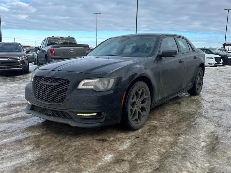 2023 Chrysler 300 Series Touring L  AWD - Photo 1 - Acheson, AB T7X 5A3