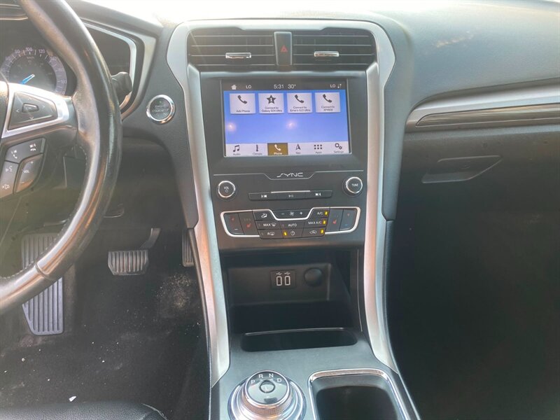 2019 Ford Fusion Hybrid SEL - Photo 12 - Edmonton, AB T5L 2J7