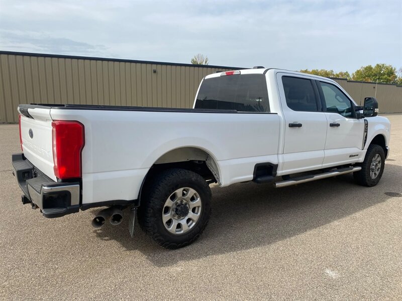 2023 Ford F-350 Super Duty XLT Diesel 8ft Box 4x4 - Photo 5 - St Albert, AB T8N 3Z7