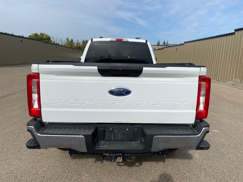 2023 Ford F-350 Super Duty XLT Diesel 8ft Box 4x4 - Photo 7 - St Albert, AB T8N 3Z7