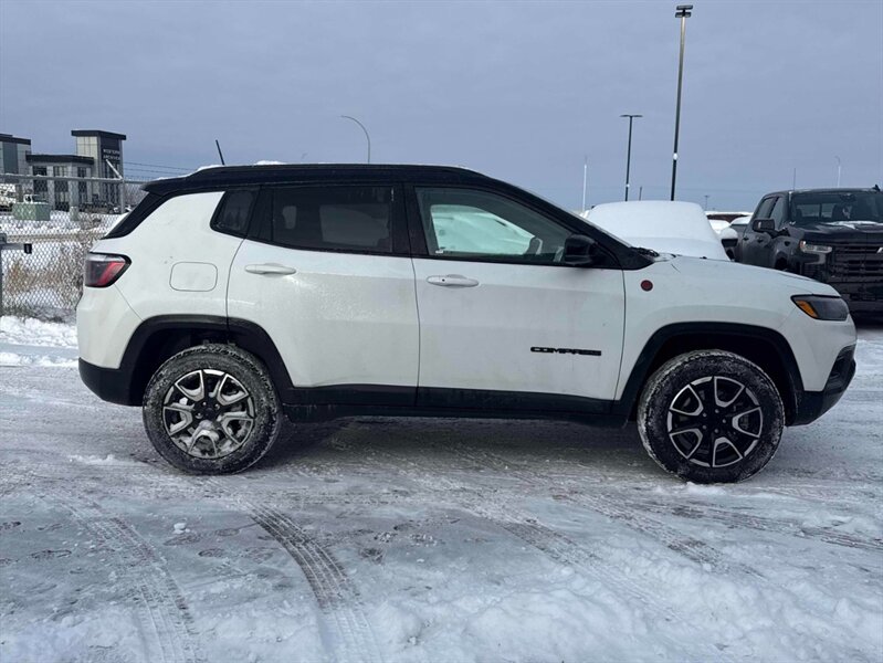 2024 Jeep Compass Trailhawk 4x4 - Photo 7 - Acheson, AB T7X 5A3