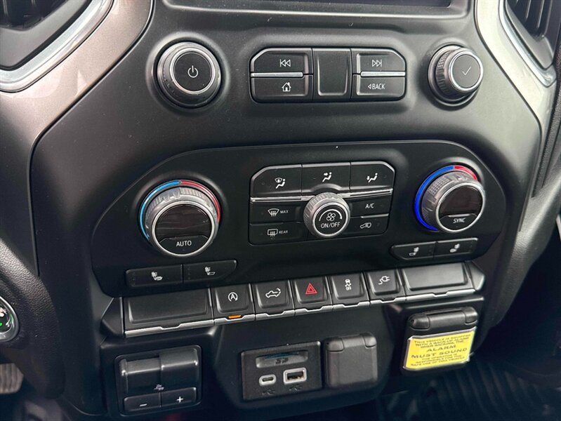 2019 Chevrolet Silverado 1500 LT EcoTec3 5.3L V8 - Photo 11 - Edmonton, AB T5L 2J7