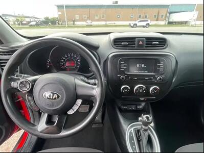 2019 Kia Soul LX   - Photo 11 - Edmonton, AB T5L 2J7
