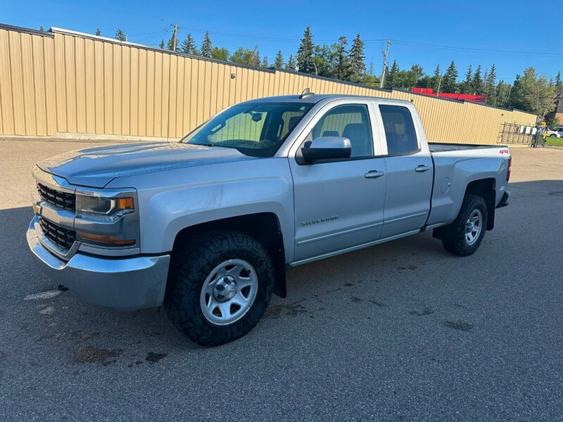 2019 Chevrolet Silverado 1500 LD LT  4x4 - Photo 1 - St Albert, AB T8N 3Z7