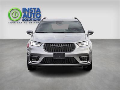 2022 Chrysler Pacifica Touring S  AWD - Photo 2 - St Albert, AB T8N 3Z7