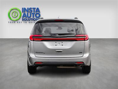 2022 Chrysler Pacifica Touring S  AWD - Photo 6 - St Albert, AB T8N 3Z7