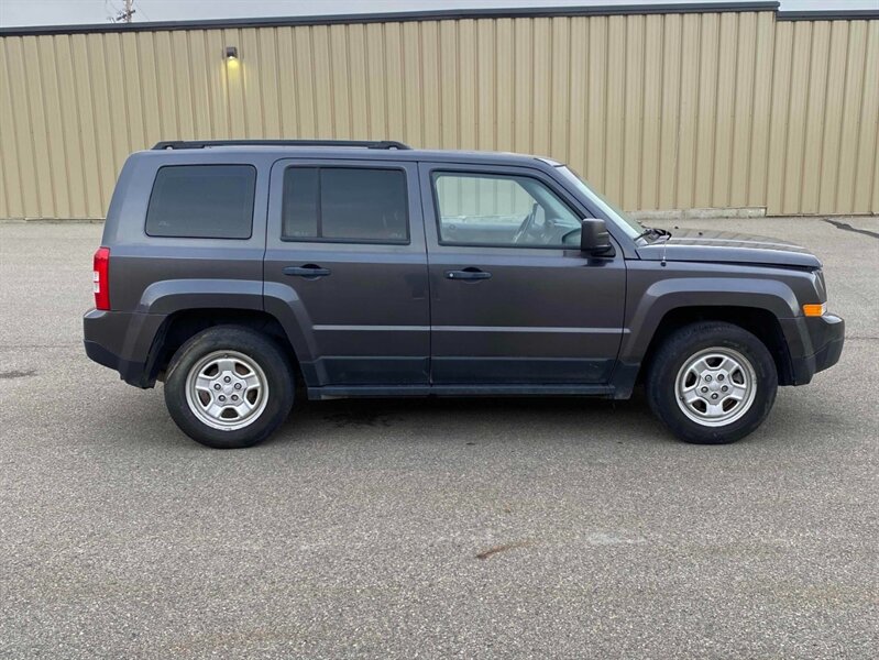 2017 Jeep Patriot Sport - Photo 2 - St Albert, AB T8N 3Z7
