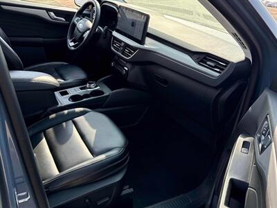 2024 Ford Escape Platinum Sunroof  AWD - Photo 10 - St Albert, AB T8N 3Z7