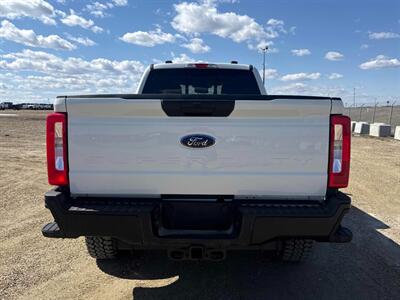 2023 Ford F-350 Super Duty XL Power Stroke 6.7L Biodiesel Turbo V8   - Photo 9 - Edmonton, AB T5L 2J7