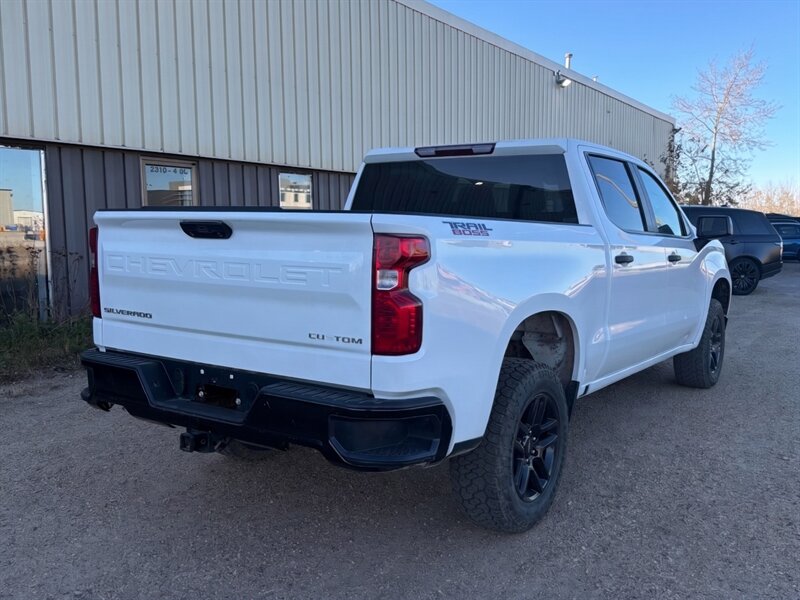 2023 Chevrolet Silverado 1500 Custom Trail Boss 5.3L 4x4 - Photo 7 - St Albert, AB T8N 3Z7