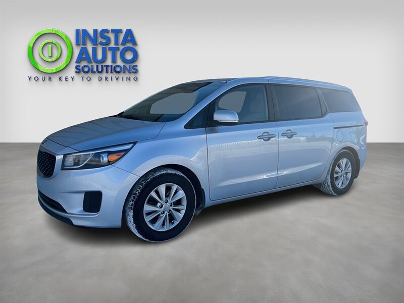 2017 Kia Sedona LX - Photo 1 - St Albert, AB T8N 3Z7