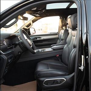 2024 Jeep Wagoneer Carbide  4x4 - Photo 11 - St Albert, AB T8N 3Z7