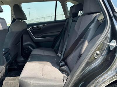 2019 Toyota RAV4 LE  AWD - Photo 15 - Acheson, AB T7X 5A3