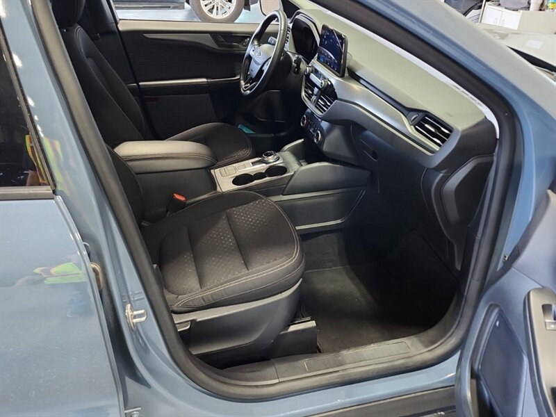 2025 Ford Escape Active AWD - Photo 9 - Edmonton, AB T5L 2J7