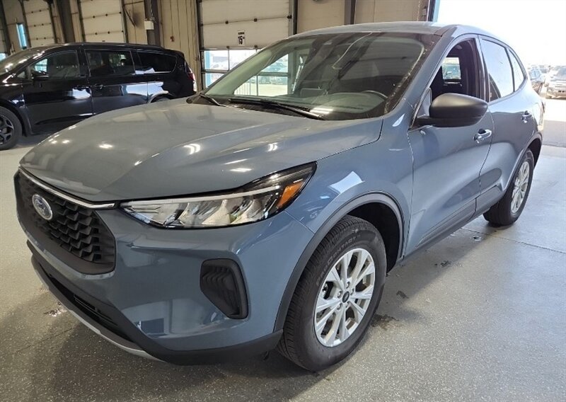 2025 Ford Escape Active  AWD - Photo 1 - Edmonton, AB T5L 2J7