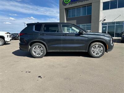2024 Mitsubishi Outlander ES  AWD - Photo 7 - Acheson, AB T7X 5A3