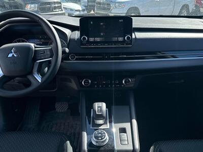 2024 Mitsubishi Outlander ES  AWD - Photo 11 - Acheson, AB T7X 5A3