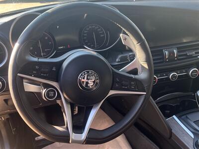 2017 Alfa Romeo Giulia Ti  AWD - Photo 10 - Edmonton, AB T5L 2J7