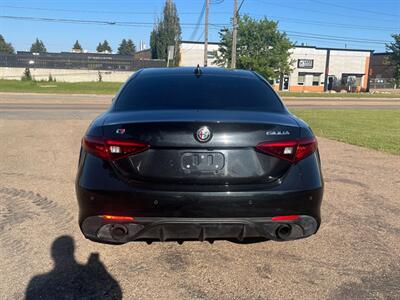 2017 Alfa Romeo Giulia Ti  AWD - Photo 4 - Edmonton, AB T5L 2J7