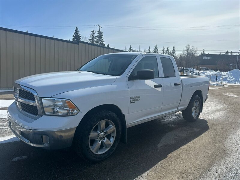 2019 RAM 1500 Classic SXT Plus  4x4