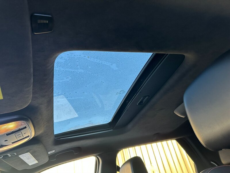 2024 Dodge Durango R/T Plus Blacktop 5.7L Hemi AWD - Photo 20 - St Albert, AB T8N 3Z7