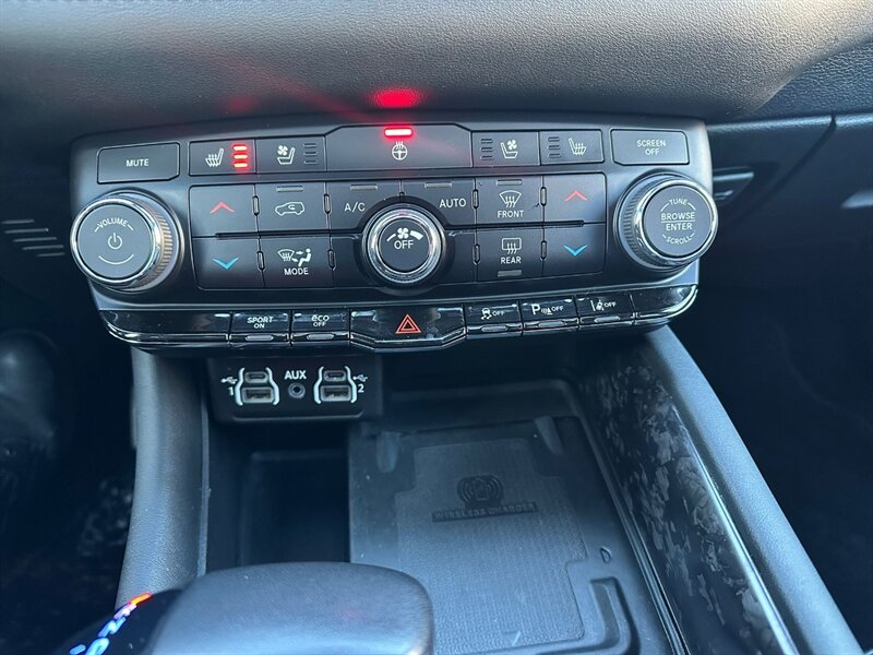 2024 Dodge Durango R/T Plus Blacktop 5.7L Hemi AWD - Photo 15 - St Albert, AB T8N 3Z7