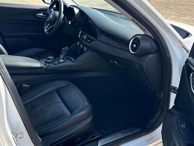 2017 Alfa Romeo Giulia  AWD - Photo 8 - Acheson, AB T7X 5A3