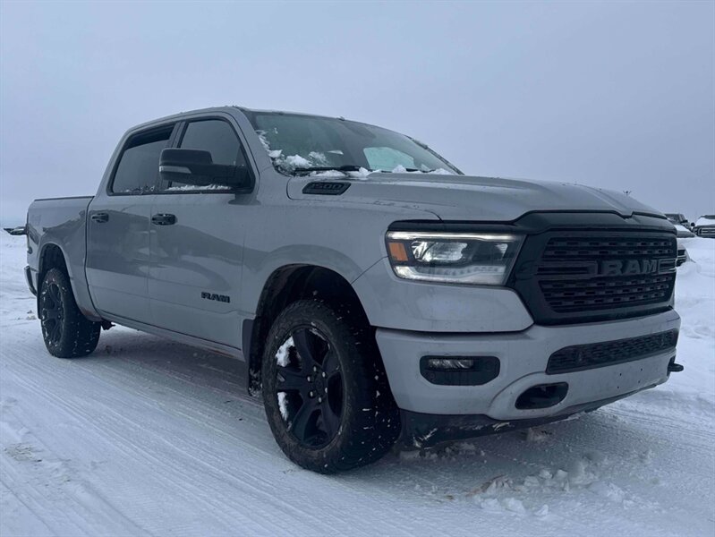 2023 RAM 1500 Big Horn Night Crew Cab 4x4 - Photo 7 - Edmonton, AB T5L 2J7