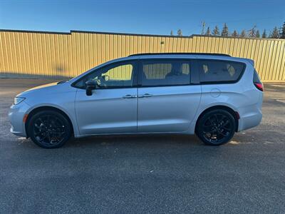 2024 Chrysler Pacifica Touring L Sunroof S package   - Photo 2 - St Albert, AB T8N 3Z7