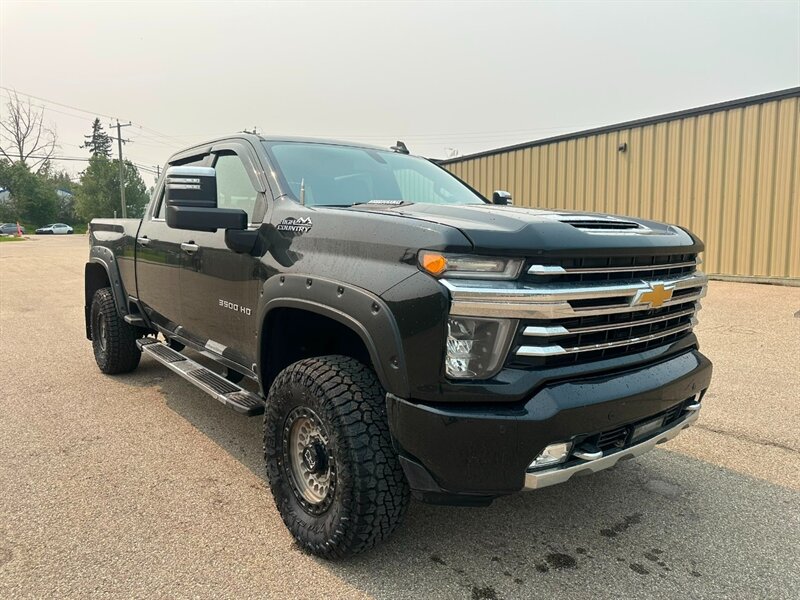 2023 Chevrolet Silverado 3500 High Country Diesel Z-71 4x4 - Photo 3 - St Albert, AB T8N 3Z7