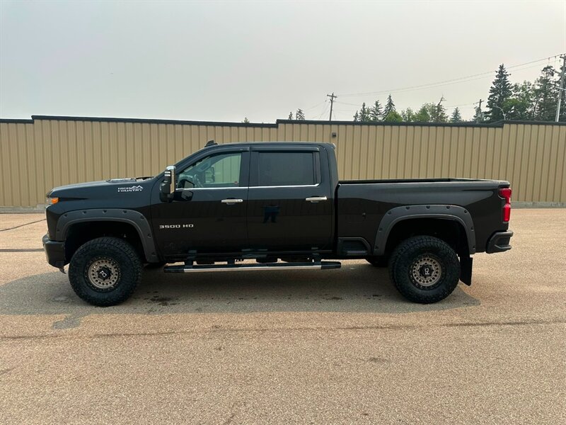 2023 Chevrolet Silverado 3500 High Country Diesel Z-71 4x4 - Photo 2 - St Albert, AB T8N 3Z7
