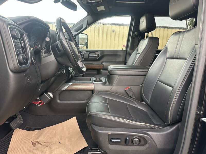 2023 Chevrolet Silverado 3500 High Country Diesel Z-71 4x4 - Photo 10 - St Albert, AB T8N 3Z7