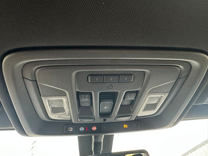 2023 Chevrolet Silverado 3500 High Country Diesel Z-71 4x4 - Photo 14 - St Albert, AB T8N 3Z7