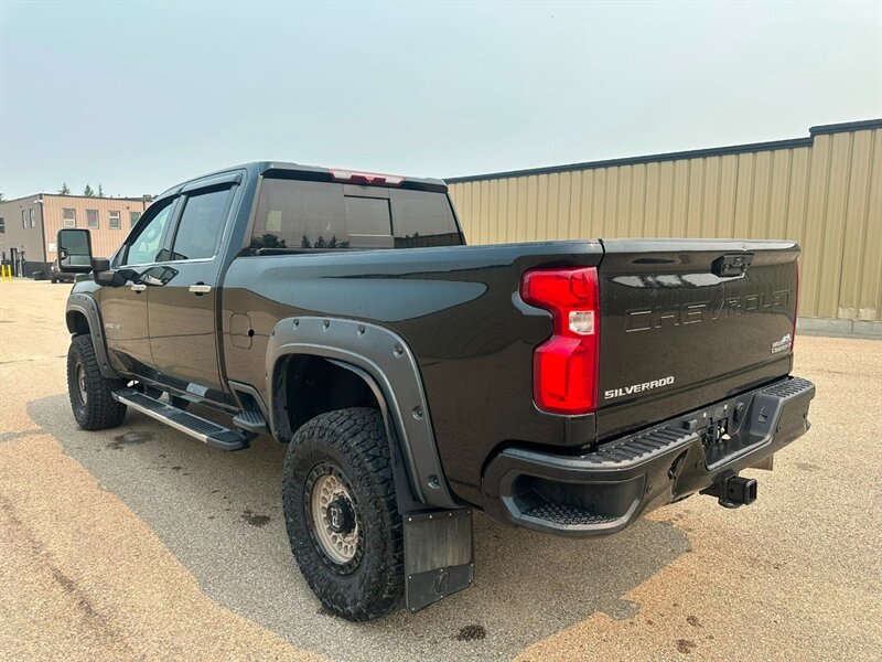 2023 Chevrolet Silverado 3500 High Country Diesel Z-71 4x4 - Photo 6 - St Albert, AB T8N 3Z7